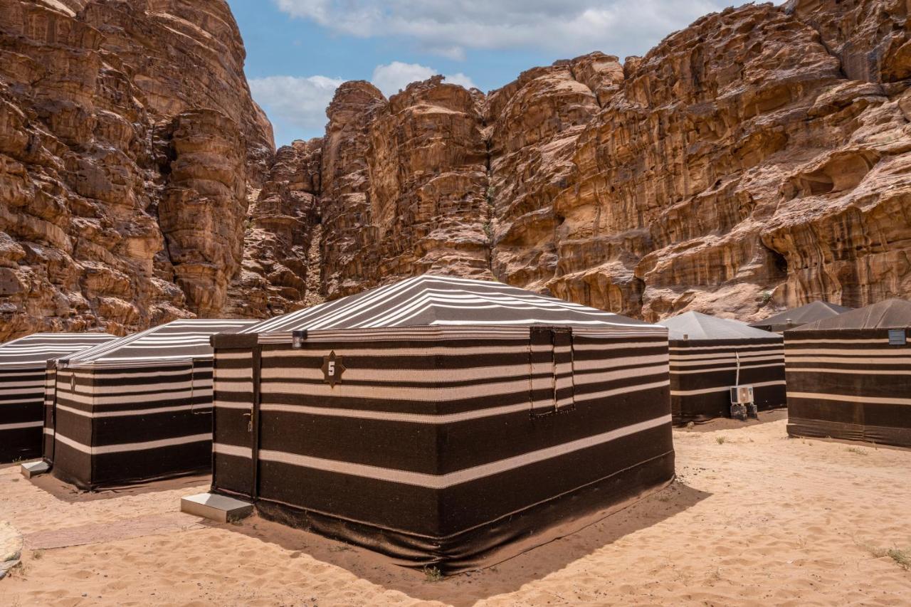 Hotel Aladdin Camp Wadi Rum Exterior foto