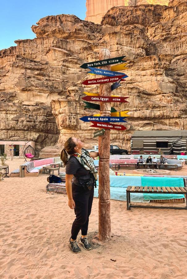 Hotel Aladdin Camp Wadi Rum Exterior foto