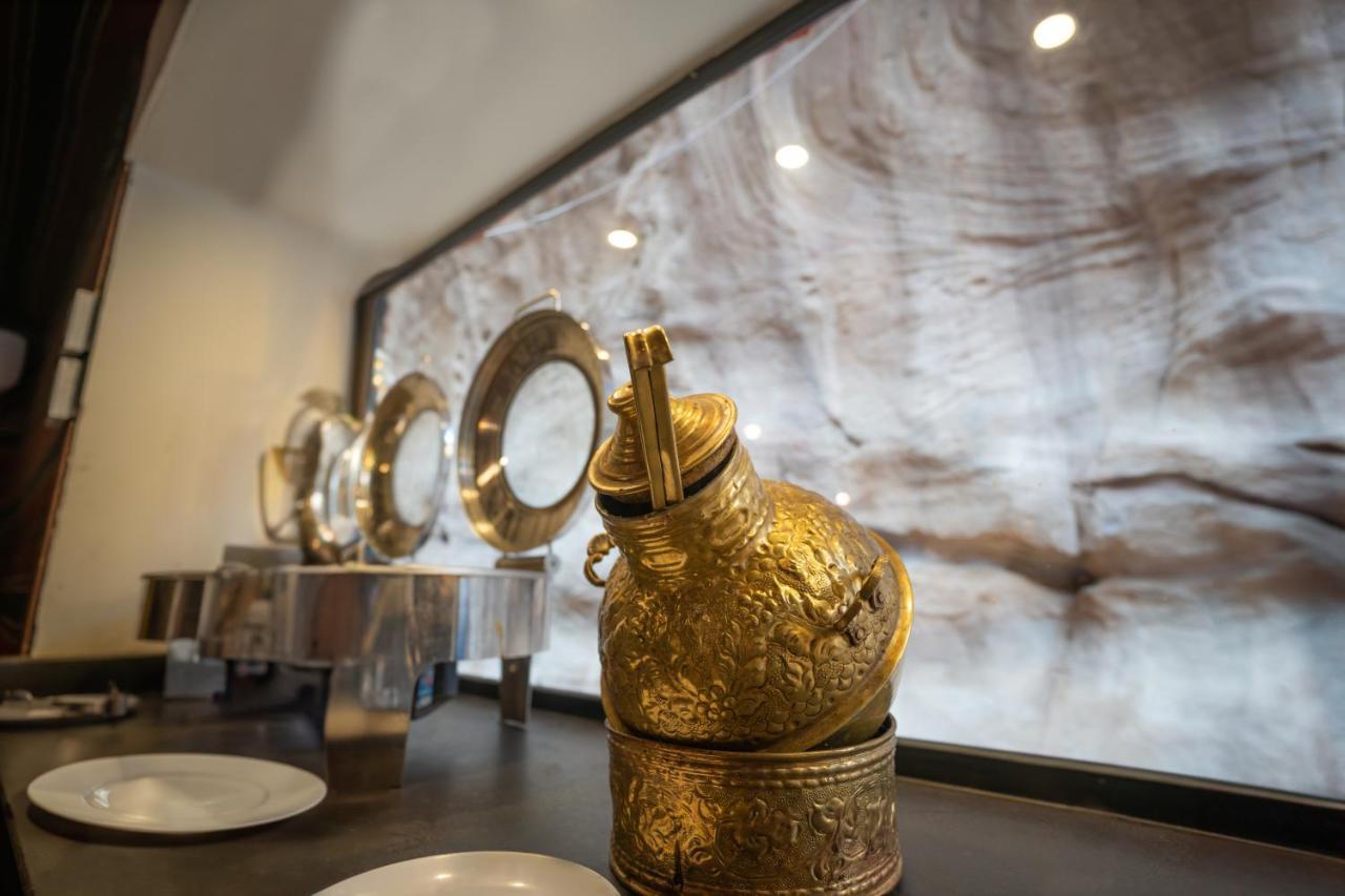 Hotel Aladdin Camp Wadi Rum Exterior foto
